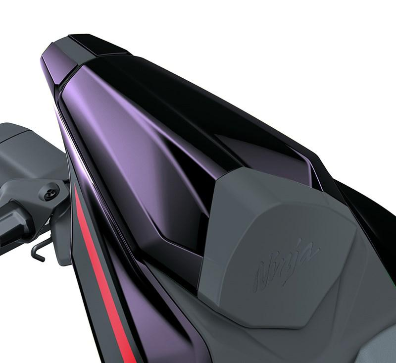 Capot de selle, Noir Spark métallisé (660)