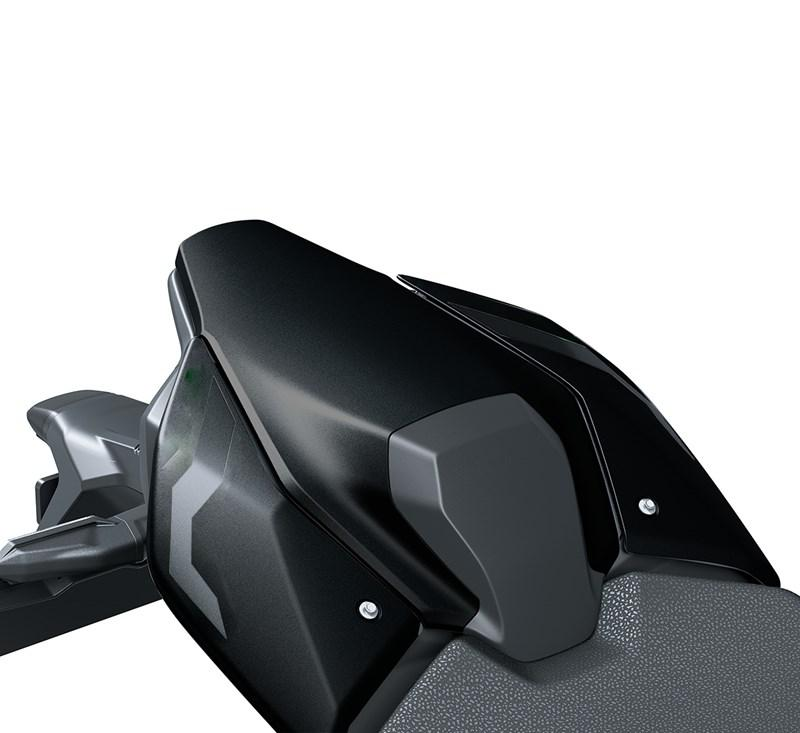 Capot de selle, Noir Spark métallisé (660)