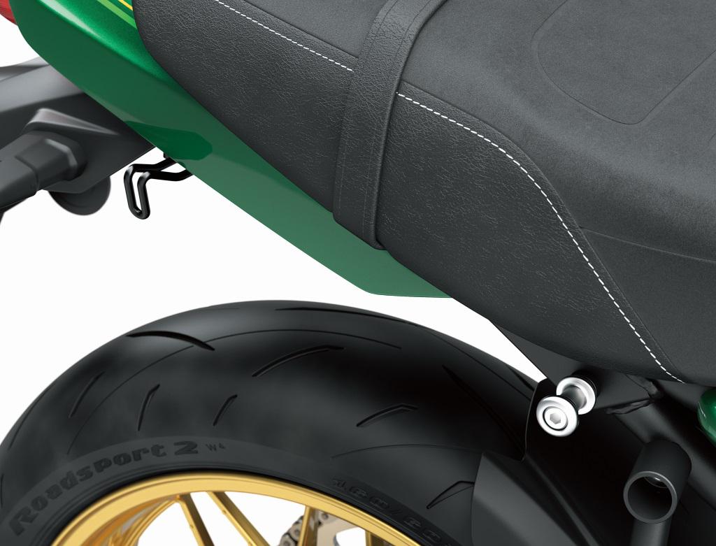 Crochet d’arrimage  (Z650RS)