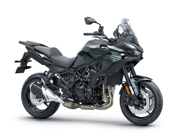 Versys 900